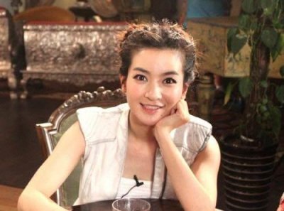 ​李佳航李晟喜得儿子，网友直呼：恭喜他们升级为爸爸妈妈！