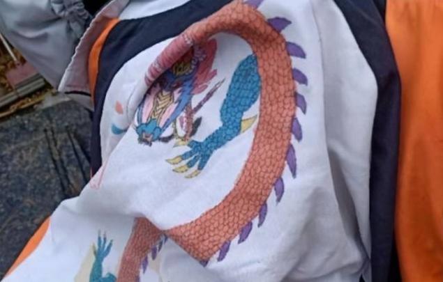 高中生校服手绘款式图（高中生手绘校服火了）(11)