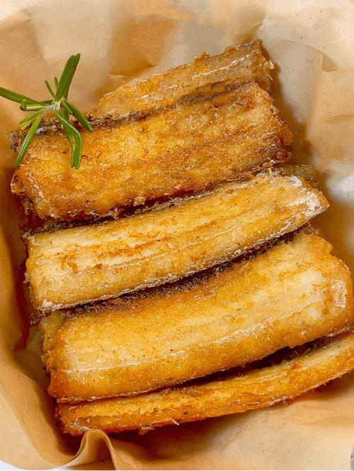 带鱼怎么做（这几种红烧带鱼的做法总有一种适合你）