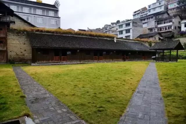 五一带你去哪里旅游比较好（这5个最适合旅居的地方）(59)