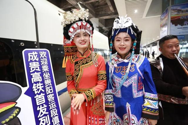 最美高铁线路旅游攻略（国内首条旅游高铁来了）(5)