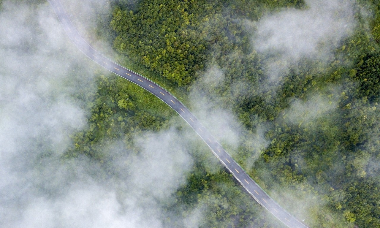 秋名山是日本群马县的上毛三山之一，实名榛名山