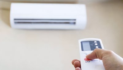 ​空调漏水是什么原因及解决办法（空调漏水是什么原因怎么解决）