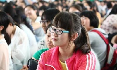 ​女生适合什么专业前景好(哪些专业就业前景较好适合女生)