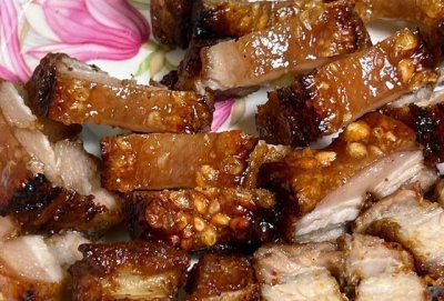 ​脆皮五花肉的配方来了，在家能做，焦香酥脆，肥而不腻，好吃过瘾