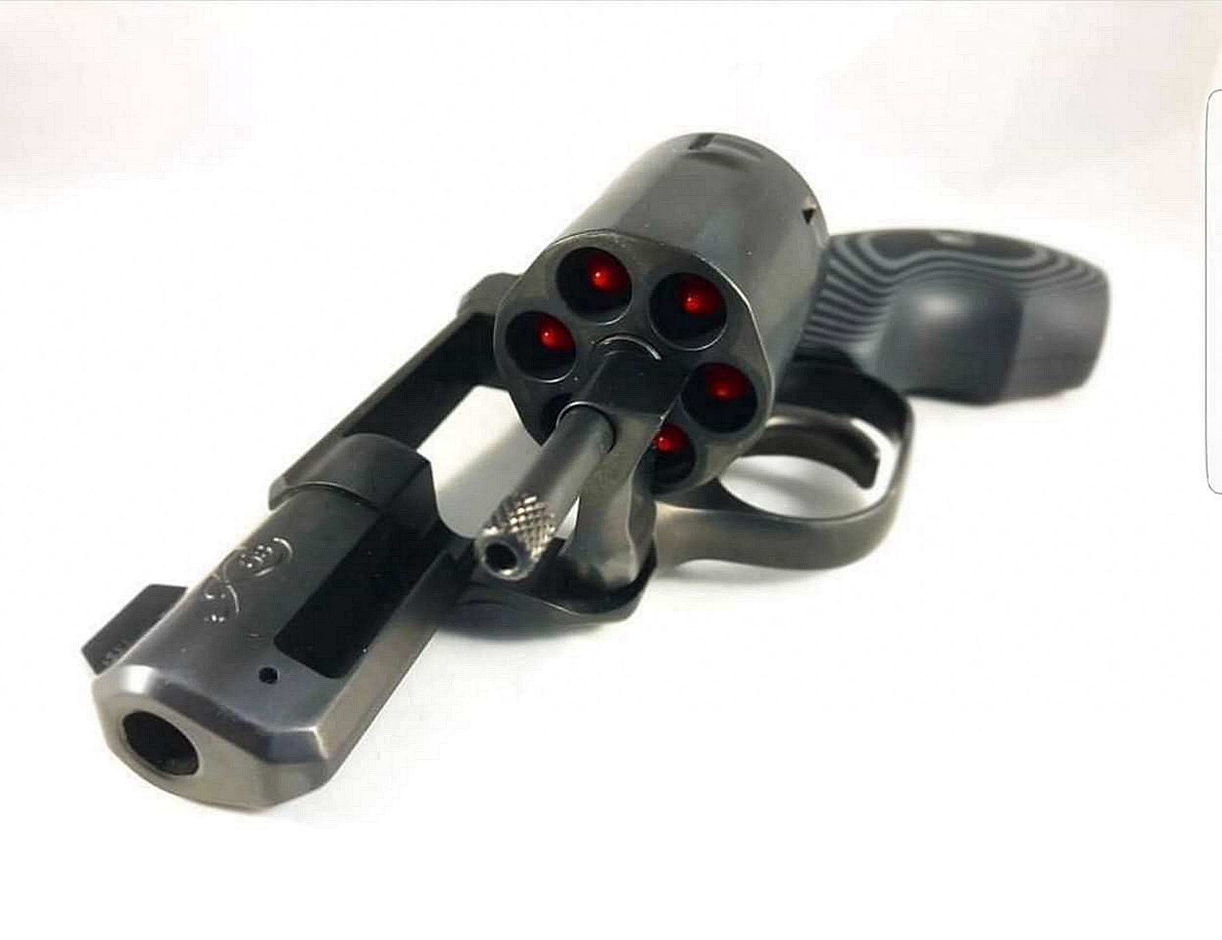 枪械欣赏系列，手枪图一组送给爱枪的你，看一下过过眼瘾