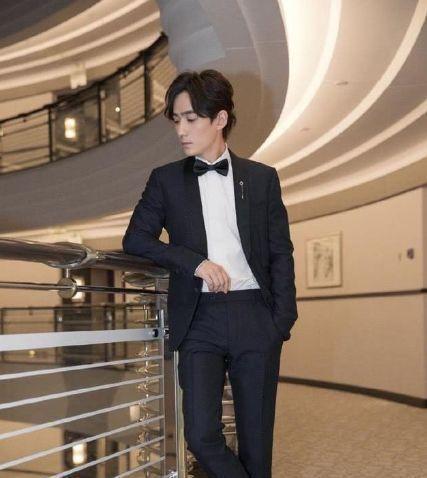 盘点那些身高180的男星，再高的他们也难逃五五开，男神杨洋上榜