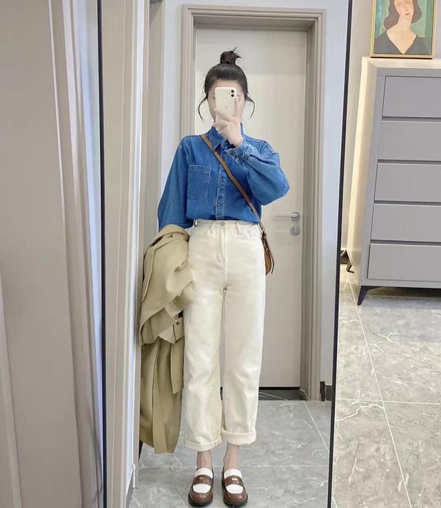 肤色白皮肤黑的穿什么颜色好看（皮肤黑穿这5个颜色既显白显年轻）(10)