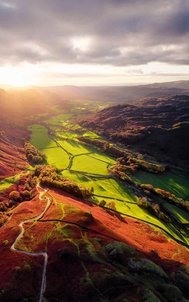 三过家门而不入说的人物是，大禹治水美名传，酿出甘露祭上天。三过家门而不入，佳话流传在人间。猜一动物名字？图5