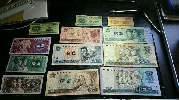 这些老钱币，大家如果遇到了，一定好好收藏，每一套都价值万金！