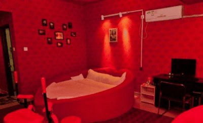 ​为啥钟点房只在白天开，4个小时能做什么？前台小妹说出真相！