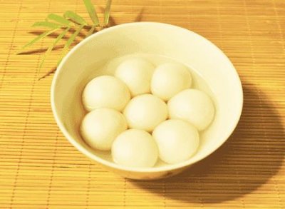 ​吃元宵能喝酒么（吃汤圆能喝酒吗）