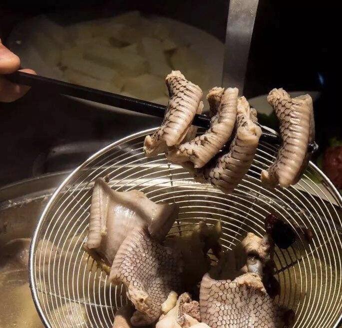 东北人请客怕吃不饱，湖南人请客怕不够辣，广东人请客……