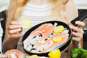 易胖体质是湿气太重吗 这么吃能变瘦哦