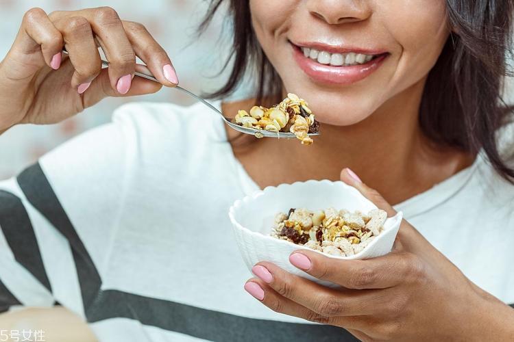 易胖体质是湿气太重吗 这么吃能变瘦哦