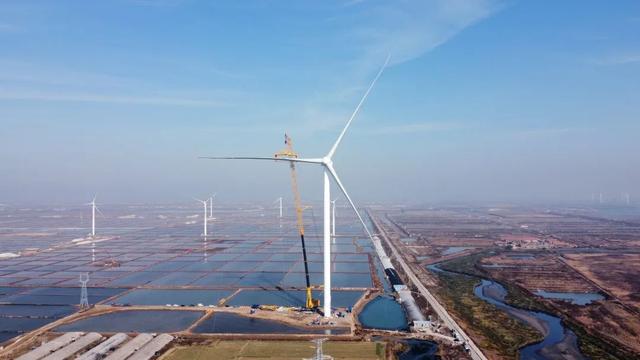 巨无霸吊车徐工（全球第一吊徐工XCA2600高端狂飙）(8)