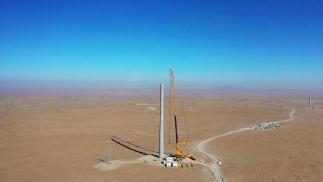 巨无霸吊车徐工（全球第一吊徐工XCA2600高端狂飙）(7)