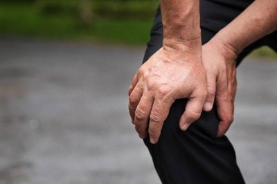 ​膝盖疼痛可能有三种病（膝盖经常出现疼痛现象）