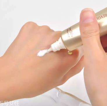 怡丝丽尔金管防晒含酒精吗 elixir金管防晒是化学防晒吗