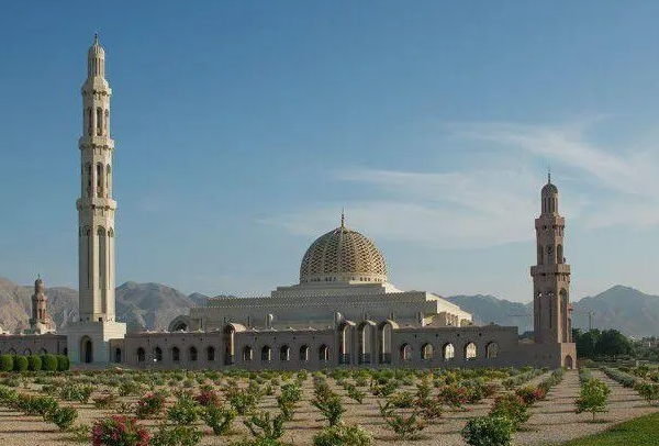 印度国土面积多少平方公里：约298万平方公里(位于南亚)