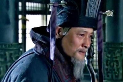 ​荀彧的死是怎么回事，荀彧为什么到了老年背叛曹操