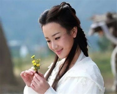 ​若不是陈宝国棒打鸳鸯，她险些与陈月末结婚，其实她并非简单人物