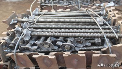 ​建筑顶托伸出长度规范