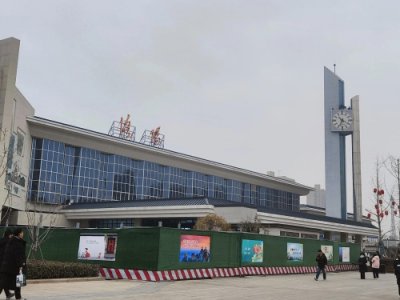 ​洛阳站，郑州铁路局辖区的文物级火车站