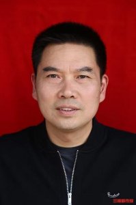 ​十佳人物丨周伯龙