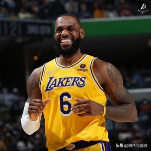 ​詹姆斯换回23号球衣，上一个湖人23号是谁？此人来头不小