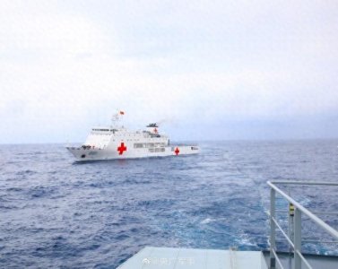 ​劈波斩浪！直击海军勤务船大队南海演练