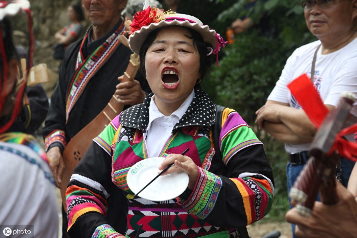 探秘中国最独特族裔——白马人,东亚最古老的部族