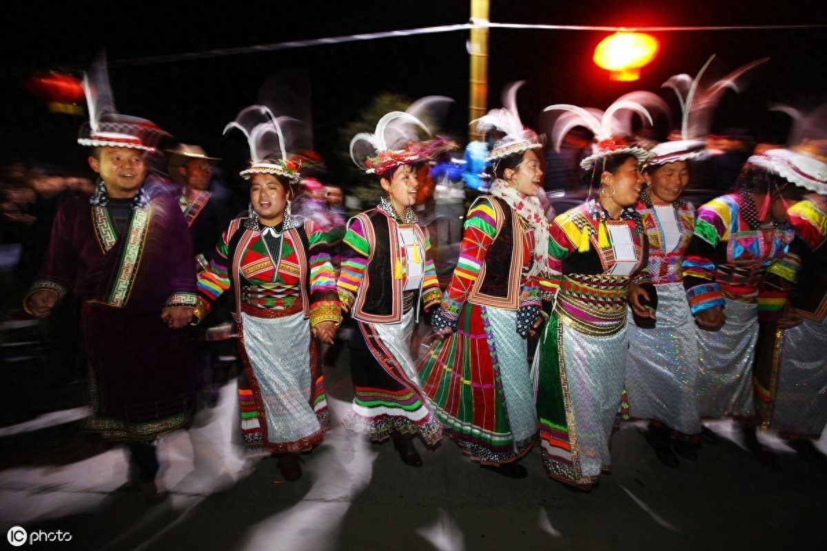 探秘中国最独特族裔——白马人,东亚最古老的部族