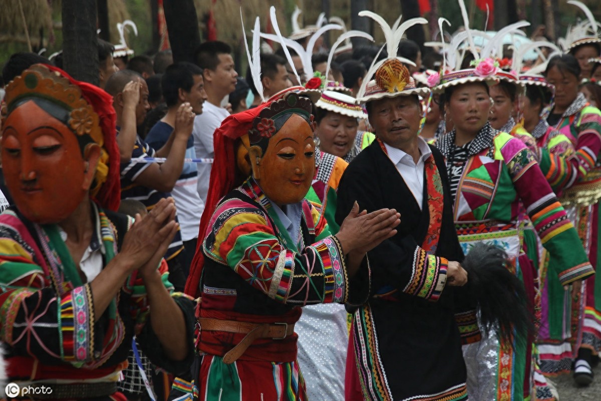 探秘中国最独特族裔——白马人,东亚最古老的部族