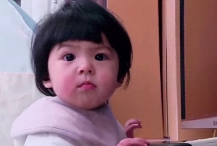 波妞最萌正脸照,捕捉一枚小萌物,最后一张笑得太治愈