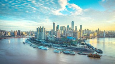 ​重庆朝天门码头：镶嵌在镶嵌在长江与嘉陵江交汇处的璀璨明珠