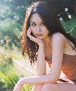 ​解放剪刀手，试试这16个手部拍照姿势，轻松好拍，又好看