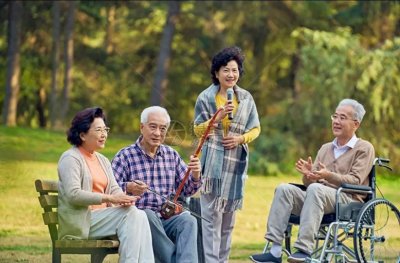 ​我国人均寿命到达70，男性寿命比女性短？