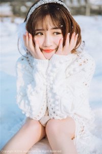 ​极品甜美嫩模徐cake冰天雪地唯美摄影