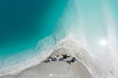 ​惊艳！青海翡翠湖晶莹剔透美如宝石