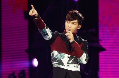 ​网路霸凌让炎亚纶崩溃？呛人类不如任何生物