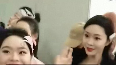 ​宋铁大笑2024春晚录制场欢乐横扫