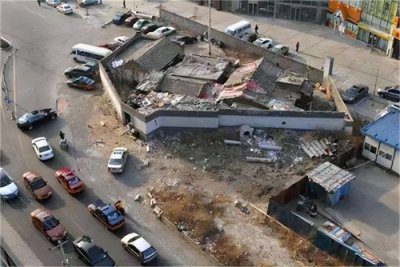 ​北京“最牛钉子户”霸占主干道 8年，只为索要天价赔款，结局如何