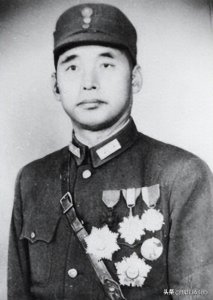 ​姓名刻在卢沟桥上的军人——记冯治安将军