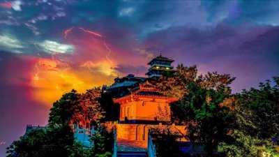 ​它被称为道教第一洞天，是轩辕黄帝祭天之所，这里是济源王屋山