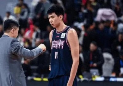 ​细看广东宏远新赛季CBA国内球员大名单，胡明轩成唯一顶薪
