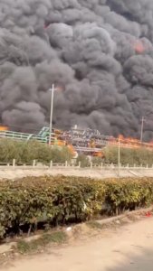 ​突发！上市龙头江苏化工厂失火！涉事企业在行业占据重要地位！