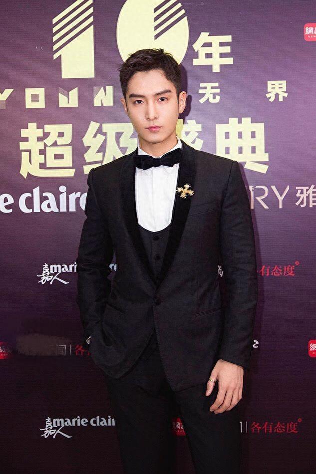 高颜值的内地小生盛一伦