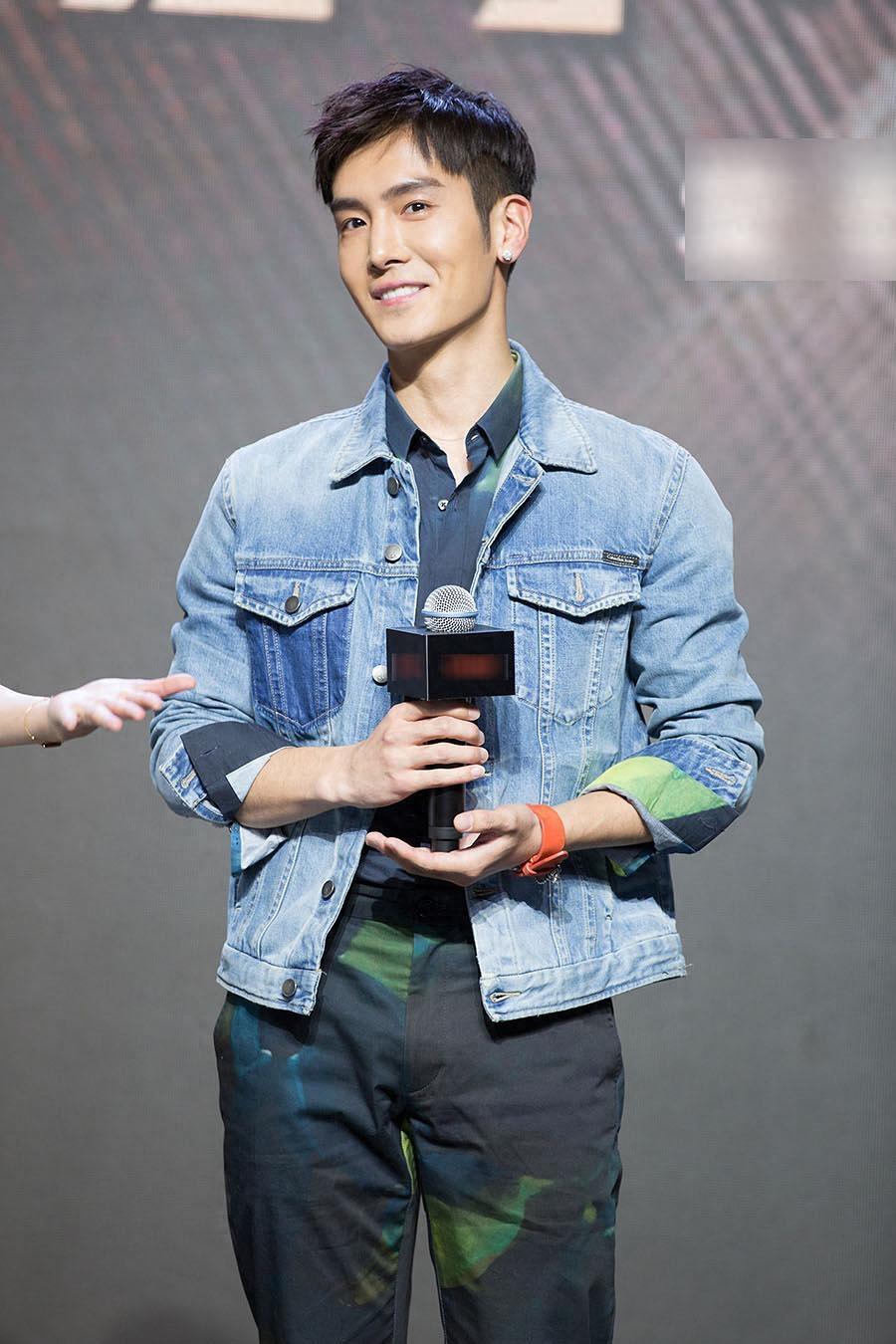 高颜值的内地小生盛一伦