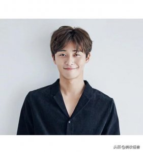 ​男生发型参考 - 做精致男生